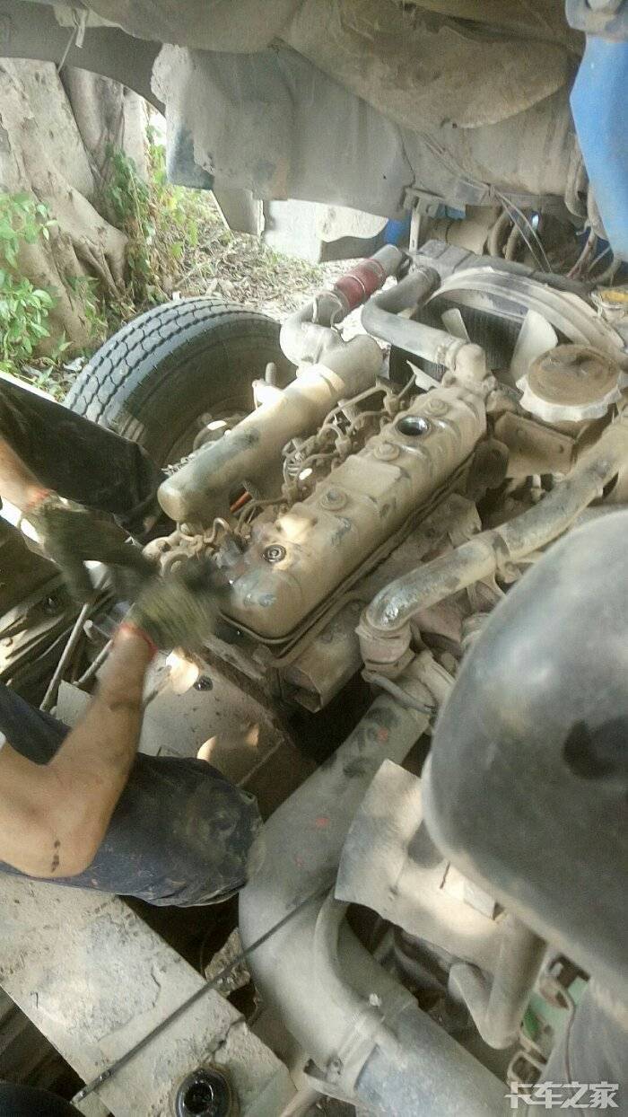 云内4102中冷增压国3发动机爬