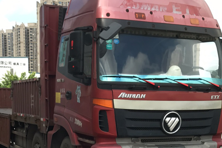 载货车 福田欧曼 270 马力