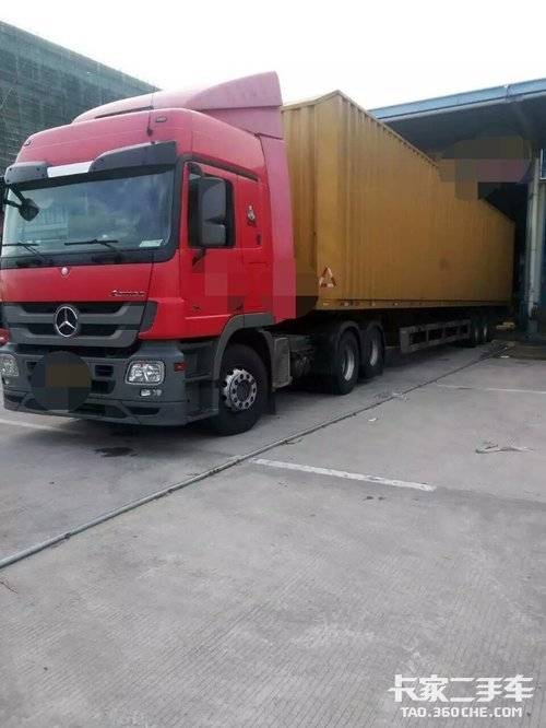 奔驰 牵引车