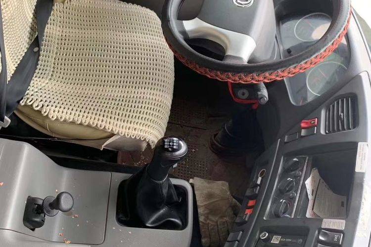 二手载货车 东风天龙 340马力国五排放双驱轻体
