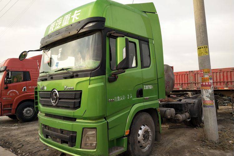 已售二手牵引车 陕汽重卡 德龙x3000 天然气17年6月上 国五6x4 400