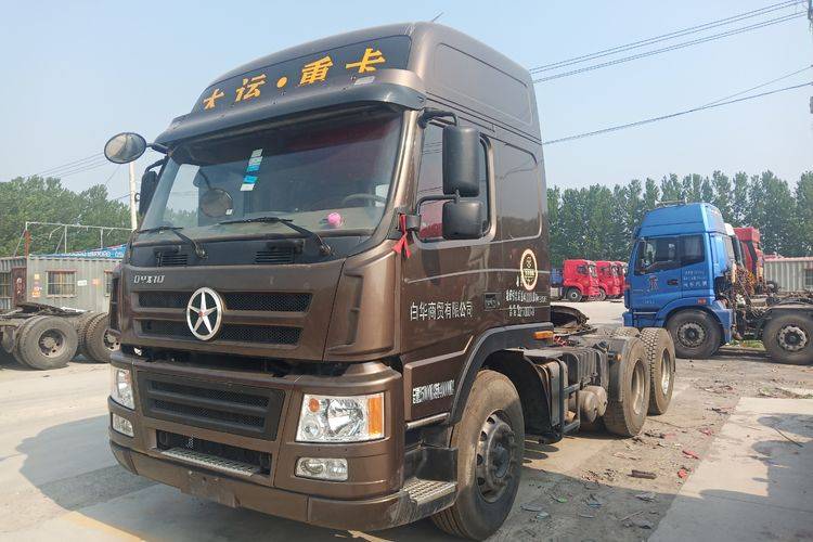 二手牵引车 大运重卡 430 马力