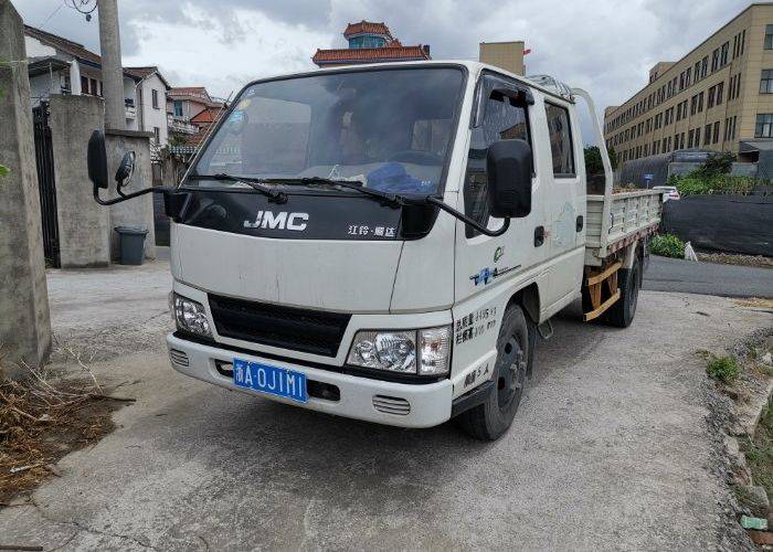轻卡江铃双排座汽车80马力
