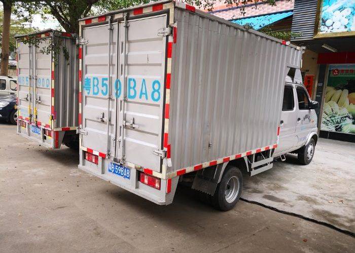 已售深圳牌照双排座货车2.7米车厢