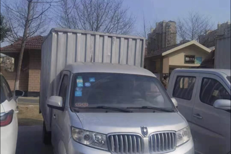 载货车 华晨鑫源金杯 82马力