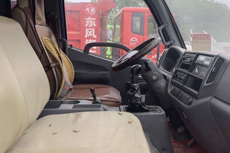 自卸车 福田瑞沃 170马力