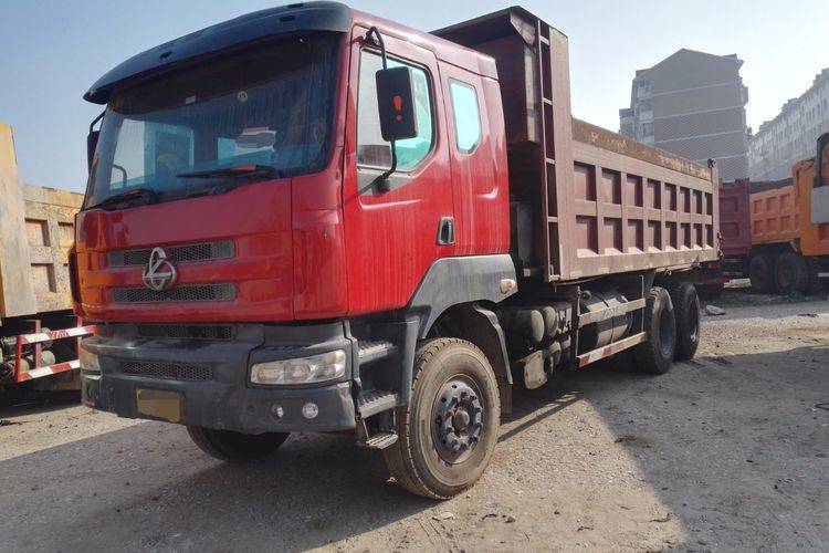 卡家二手车 二手自卸车 二手东风柳汽自卸车 > 国四 柳汽霸龙340马力