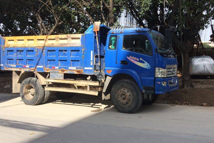南骏自卸货车