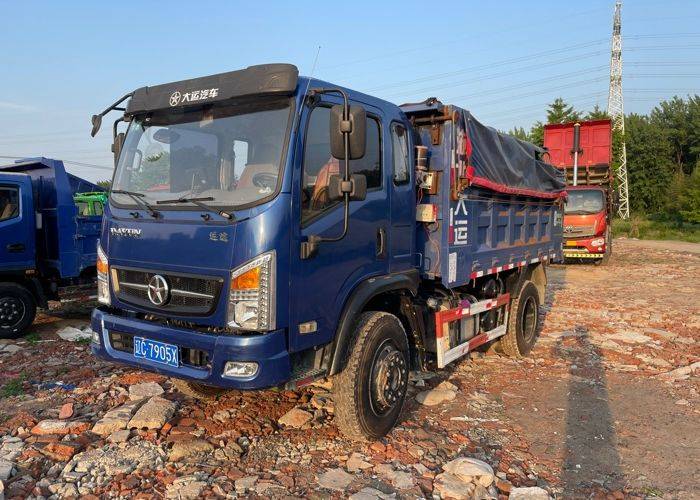 自卸车 湖北大运 140 马力