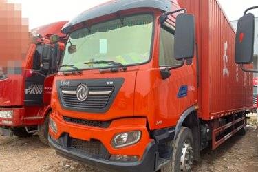 二手东风商用车 天锦KR 245马力 4X2 9.8米厢式载货车(国五) 单桥 康明斯二手载货车 黄牌图片