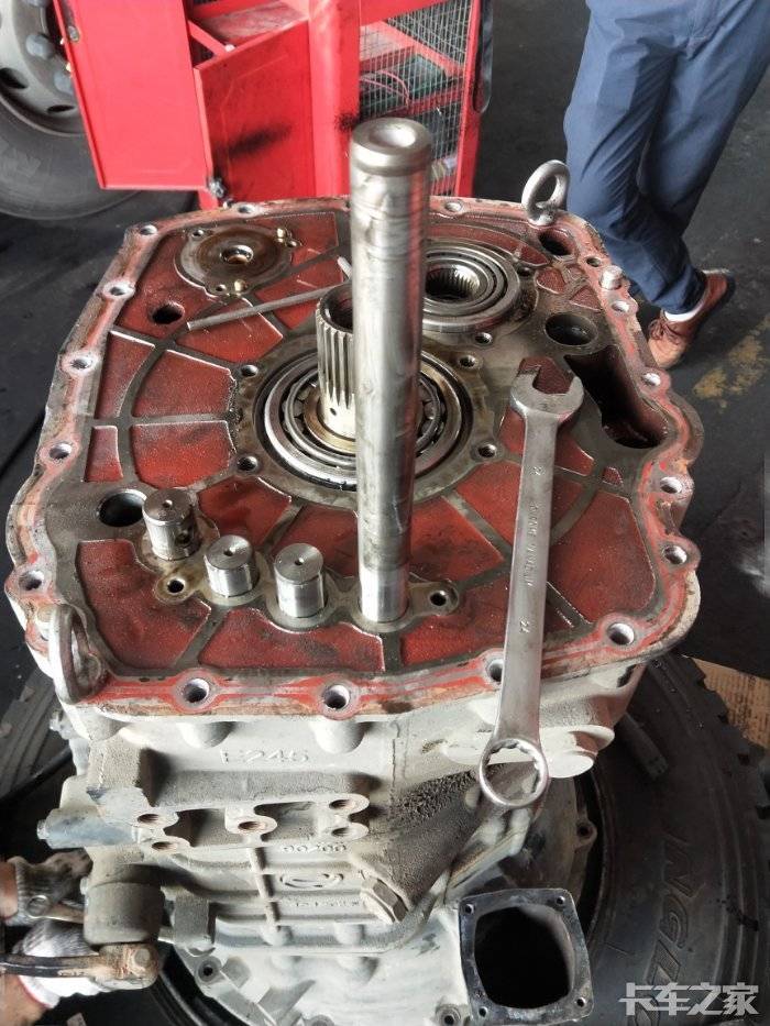 东风天龙14档变速箱西夏的