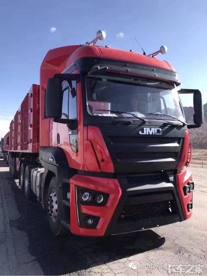 江铃威龙重卡,动感霸气的外观,.