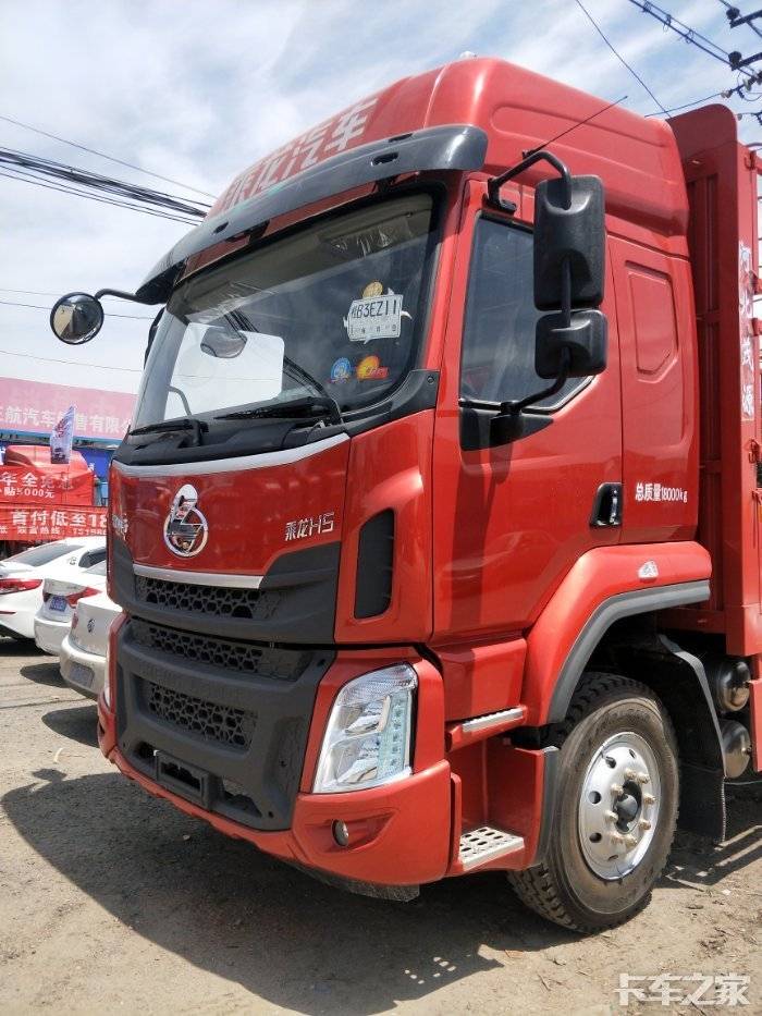 乘龙h5六米八高栏玉柴220马力的