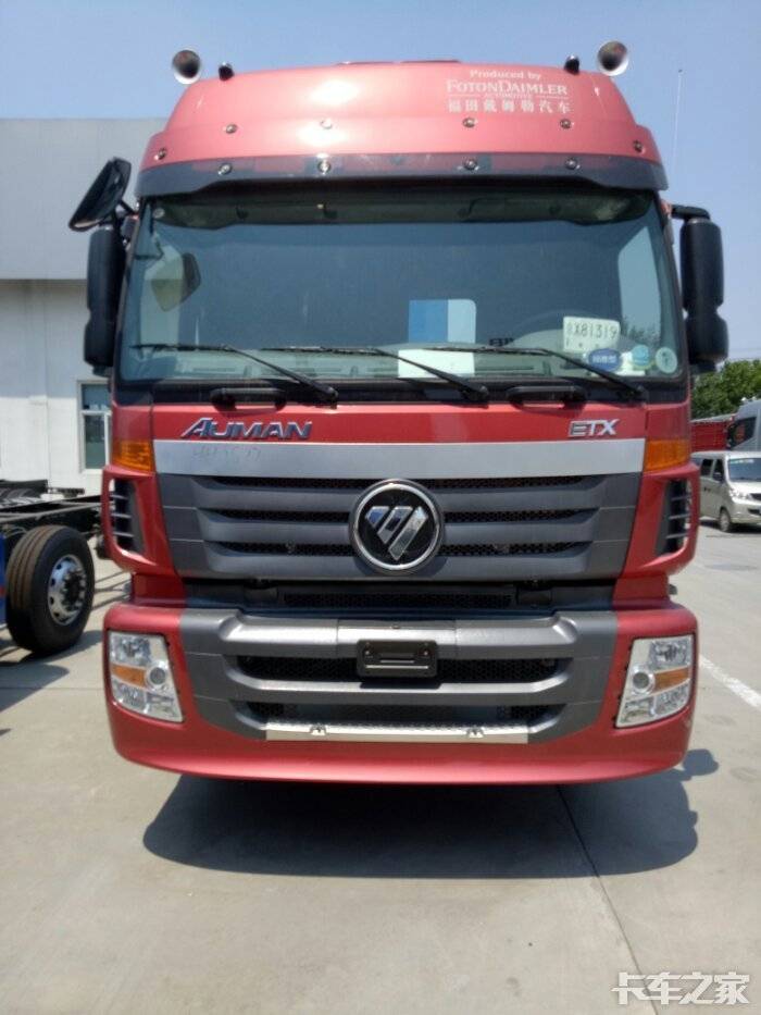 欧曼新车220马力,感觉车最高档.