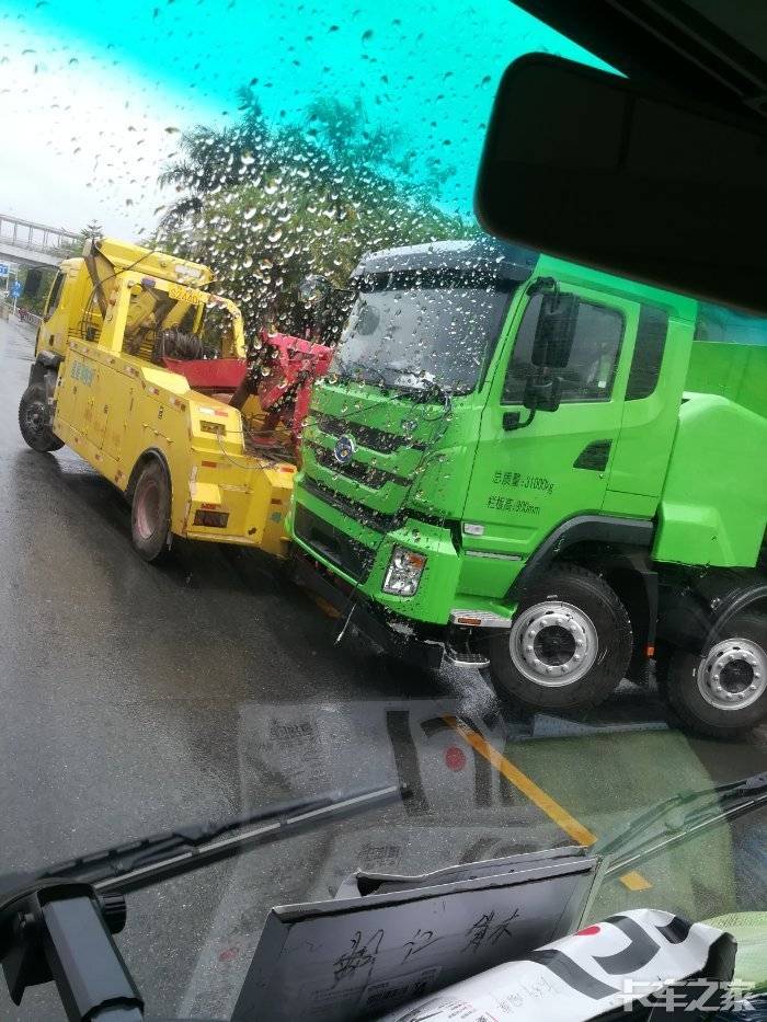 比亞迪電動泥頭車