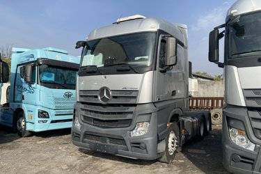 二手奔驰 Actros 重卡 480马力 6X4 AMT自动挡牵引车(液缓)(国六) 双驱 奔驰二手牵引车 黄牌图片