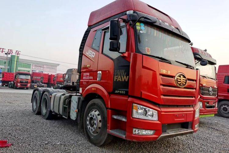 二手牵引车 一汽解放j6p550 马力