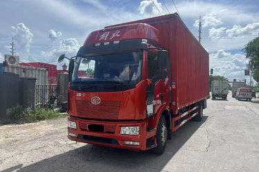 二手一汽解放 J6L中卡 经典版 240马力 4X2 7.7米厢式载货车(国六) 单桥 大柴二手载货车 黄牌图片