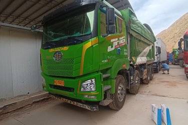 二手青岛解放 JH6重卡 430马力 6X4 5.8米自卸车(国五) 后八轮 潍柴二手自卸车 黄牌图片