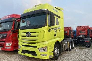 二手一汽解放 J7重卡 560马力 6X4 AMT自动挡牵引车(国六)(一汽解放12挡)(带液缓)(国六) 双驱 锡柴二手牵引车 黄牌