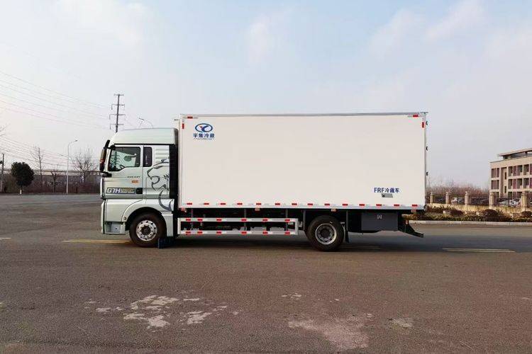 二手重汽汕德卡 330马力 专用车