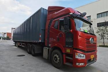 二手13.95米x2.48米 3轴 集装箱式半挂车