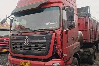 二手东风商用车 天龙VL重卡 2019款 450马力 6X4牵引车(485后桥)(国五) 双驱 东风康明斯二手牵引车 黄牌图片