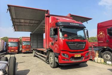 二手东风商用车 天锦KR 星耀版 260马力 4X2 9.8米翼开启厢式载货车(国六) 单桥 东风康明斯二手载货车 黄牌图片