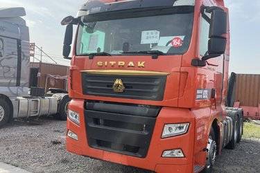 二手中国重汽 汕德卡SITRAK G7S重卡 680马力 6X4 AMT自动档牵引车(国六) 双驱 潍柴二手牵引车 黄牌图片