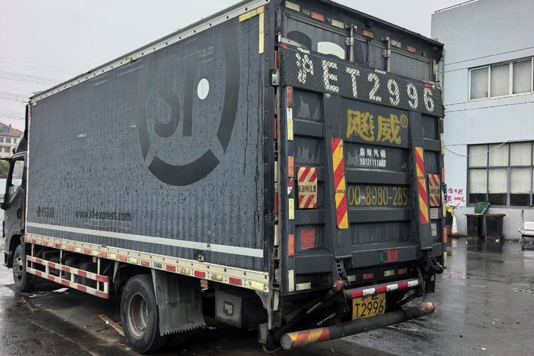 二手上汽轻卡(原上汽跃进) 140马力 载货车