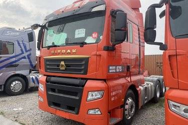 二手中国重汽 汕德卡SITRAK G7S重卡 680马力 6X4 AMT自动档牵引车(国六) 双驱 潍柴二手牵引车 黄牌图片
