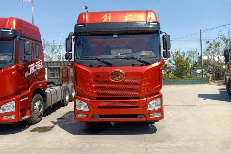 二手潍柴双驱牵引车青岛解放jh6430马力