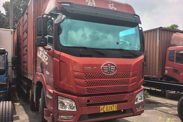 二手青岛解放 290马力 载货车