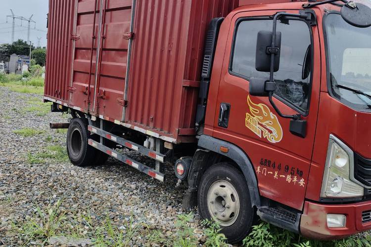 二手重汽豪曼 220马力 载货车