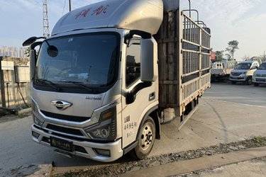 二手福田 时代领航大G 2.0T 150马力 CNG 4.2米单排仓栅式轻卡(国六) 单桥 云内动力二手载货车 蓝牌图片