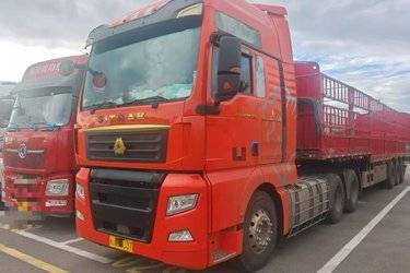 二手中国重汽 汕德卡SITRAK C7H重卡 570马力 6X4 牵引车(国六) 双驱 曼二手牵引车 黄牌图片