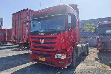 二手联合卡车 U480重卡 480马力 6X4牵引车(速比3.545)(国五) 双驱 玉柴二手牵引车 黄牌图片