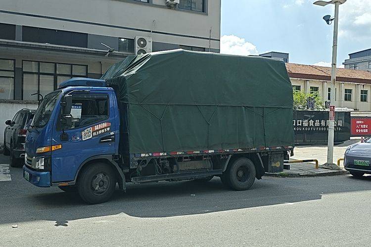二手江淮骏铃 150马力 载货车