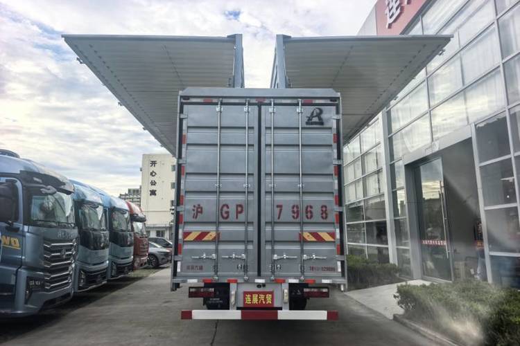 二手江淮格尔发 300马力 载货车