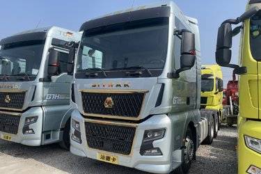 二手中国重汽 汕德卡SITRAK G7H重卡 570马力 6X4 AMT自动档牵引车(国六) 双驱 曼二手牵引车 黄牌图片