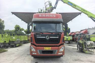 二手东风商用车 天龙重卡 292马力 6X2 9.6米翼开启厢式载货车(国五) 前四后四 雷诺二手载货车 黄牌图片