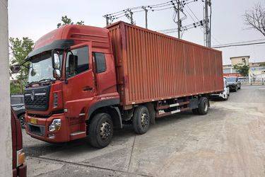 二手东风商用车 天龙重卡 245马力 6X2 9.4米厢式载货车(国五) 前四后四 康明斯二手载货车 黄牌