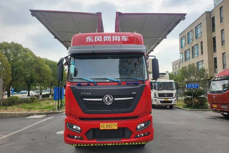 二手东风商用车 290马力 载货车
