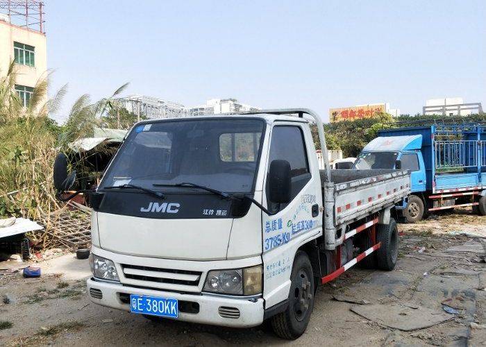 载货车 江铃汽车 130马力