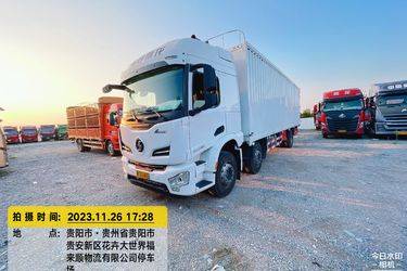 二手陕汽重卡 德龙新M3000 270马力 6X2 9.55米厢式载货车(国五) 前四后四 潍柴二手载货车 黄牌