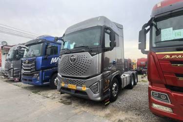 二手福田 欧曼银河 穿越版 660马力 6X4 AMT自动档牵引车(国六) 双驱 福田康明斯二手牵引车 黄牌图片