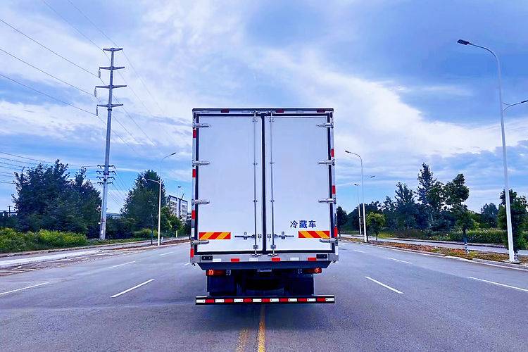 二手东风柳汽乘龙 320马力 专用车