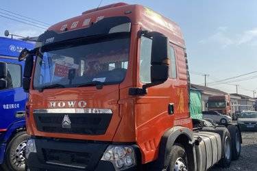 二手中国重汽 HOWO TX重卡 460马力 6X4 牵引车(国五) 双驱 曼二手牵引车 黄牌图片