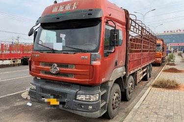 二手东风柳汽 乘龙m5重卡 292马力 8x4 9.