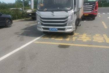二手跃进 快运H500 150马力 4.17米AMT自动挡单排厢式轻卡(国六) 单桥 潍柴二手载货车 蓝牌图片